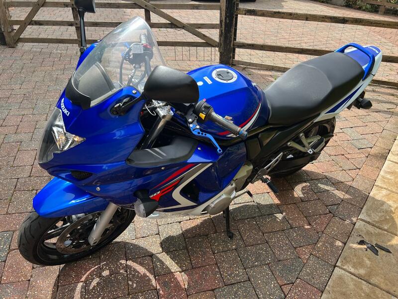 SUZUKI GSX650